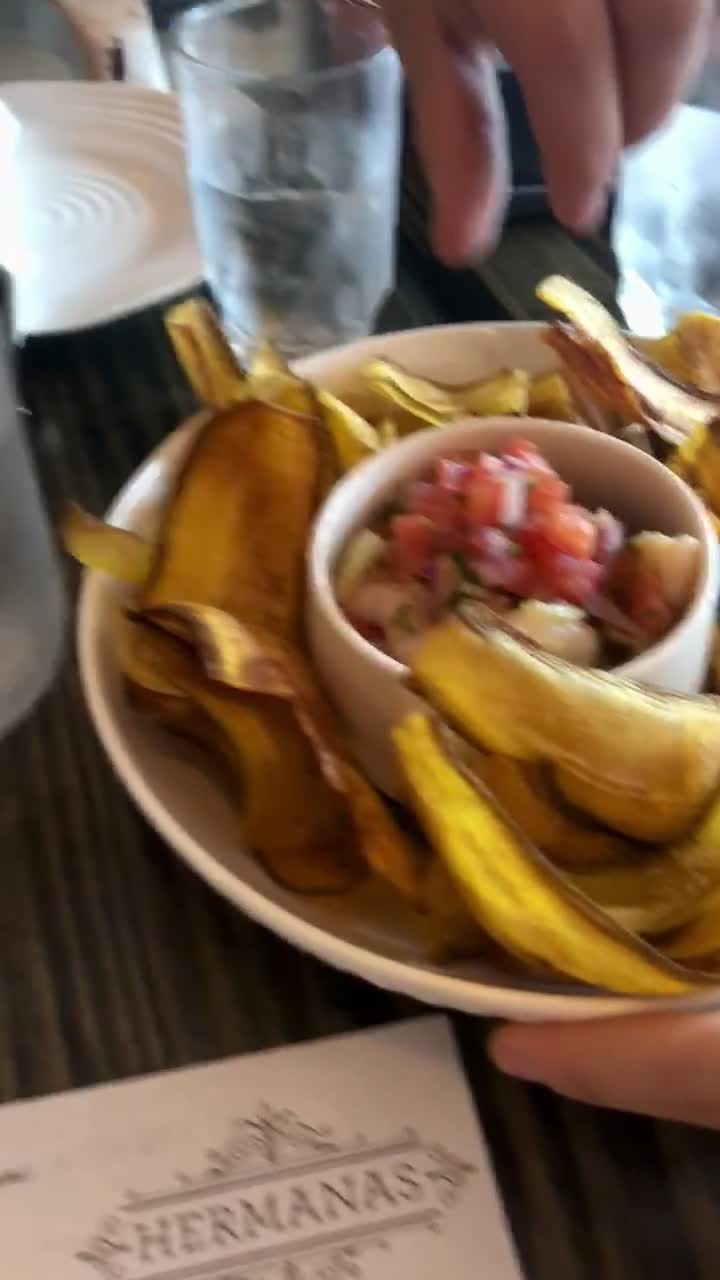 Hermanas Kitchen and Cocktails