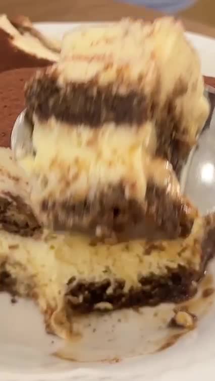 Video review of Kreta Ayer
