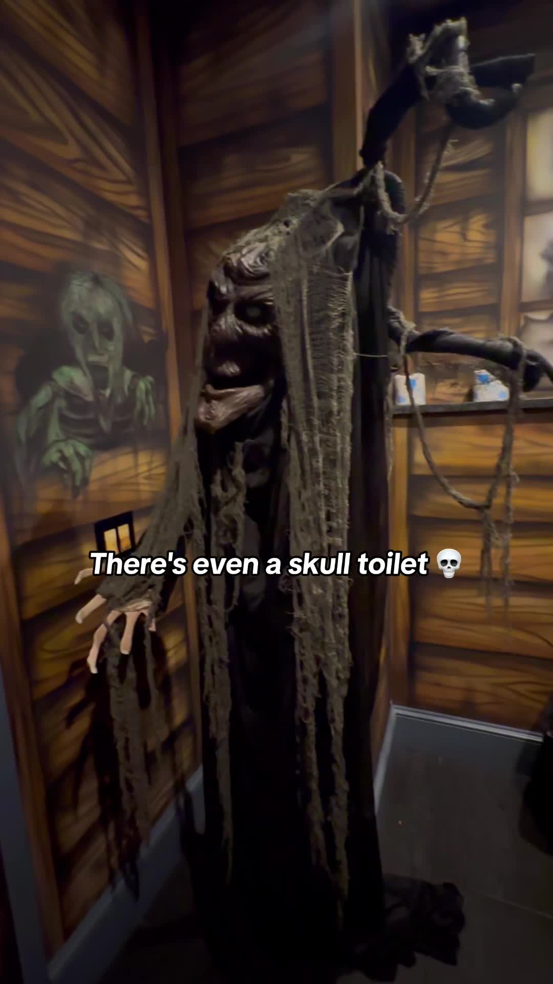 Video review of Haunted House Of Hamburgers