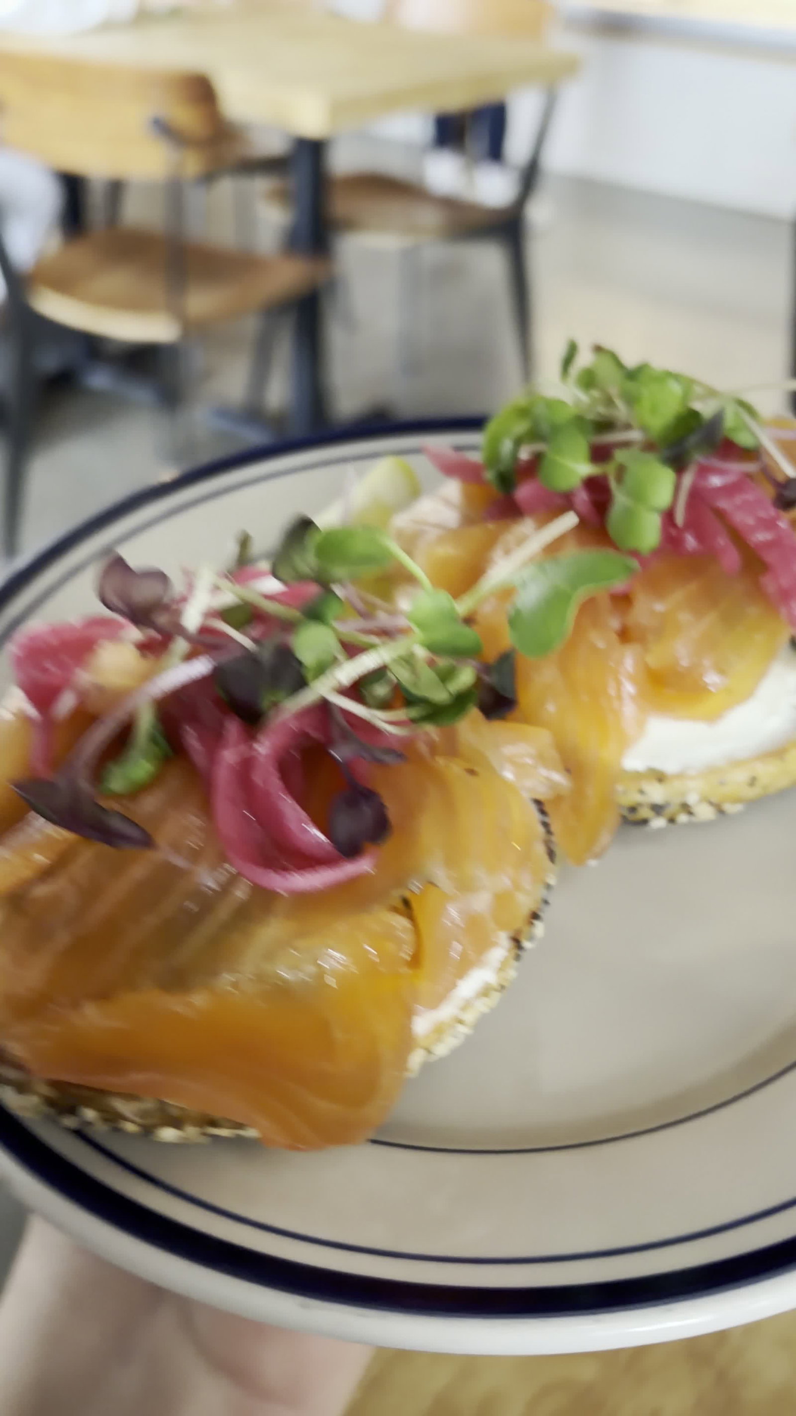 Video review of Niedlov's Bakery