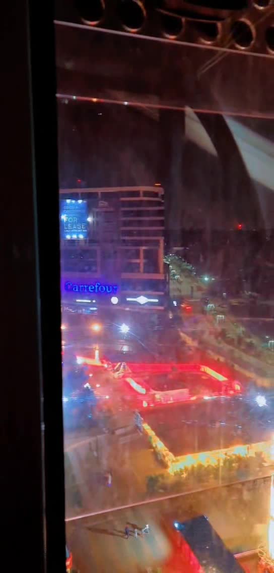 Carrfour - Two Rivers