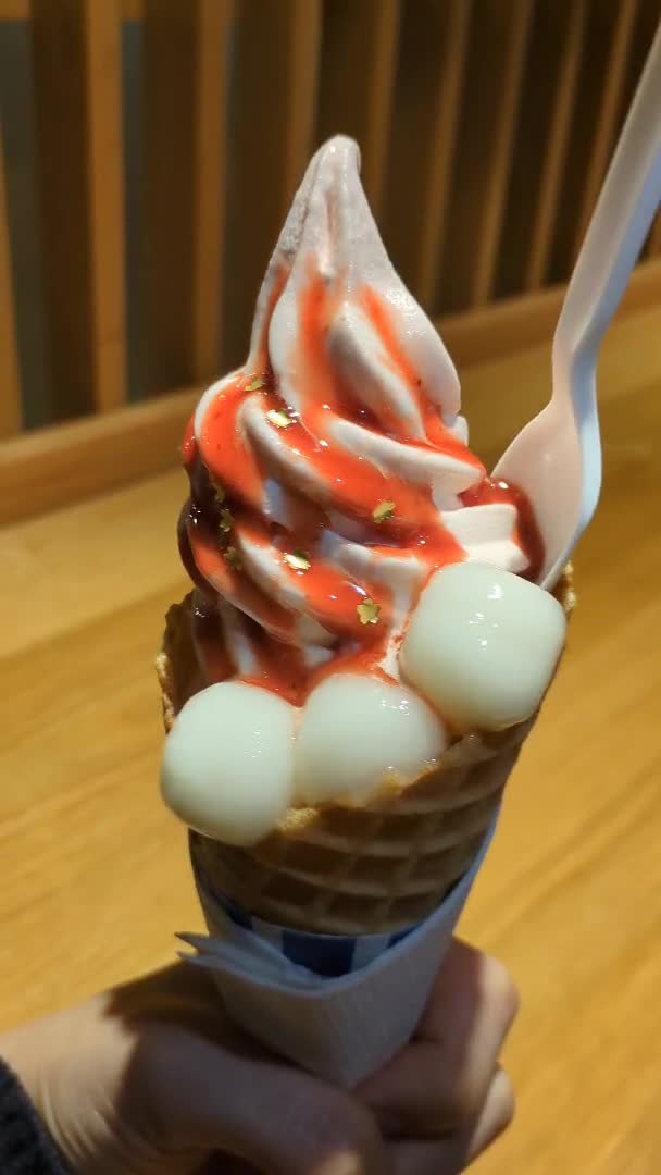Video review of Nana's Green Tea