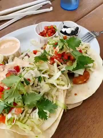 Shoreline Beach Cafe
