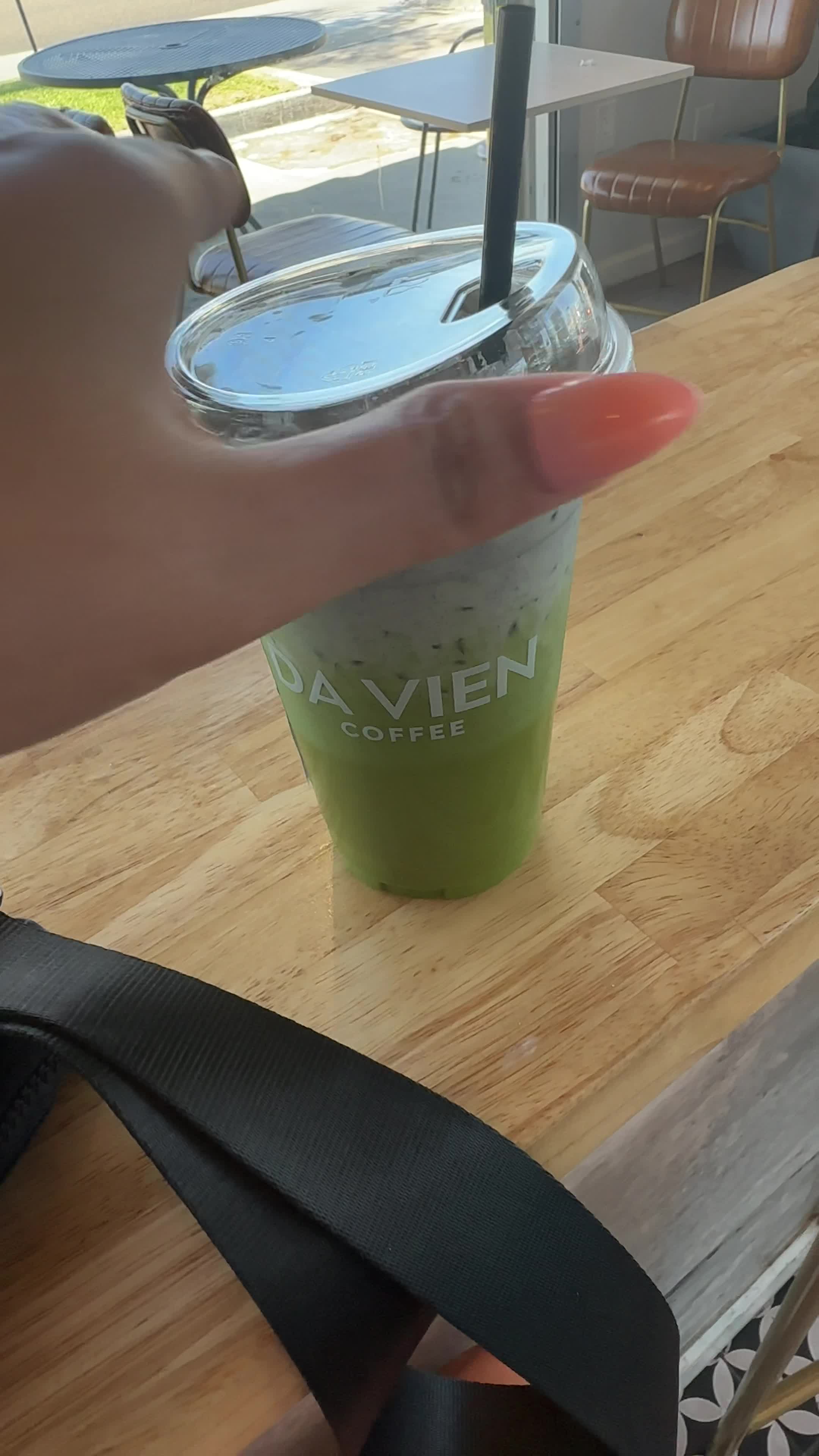 Davien Cafe