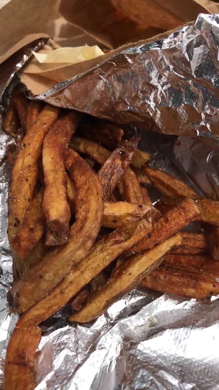 Video review of Sweet Pea Cafe