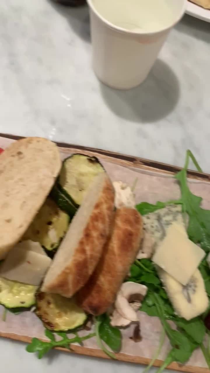 IT - Italian Trattoria Tours L'Heure Tranquille