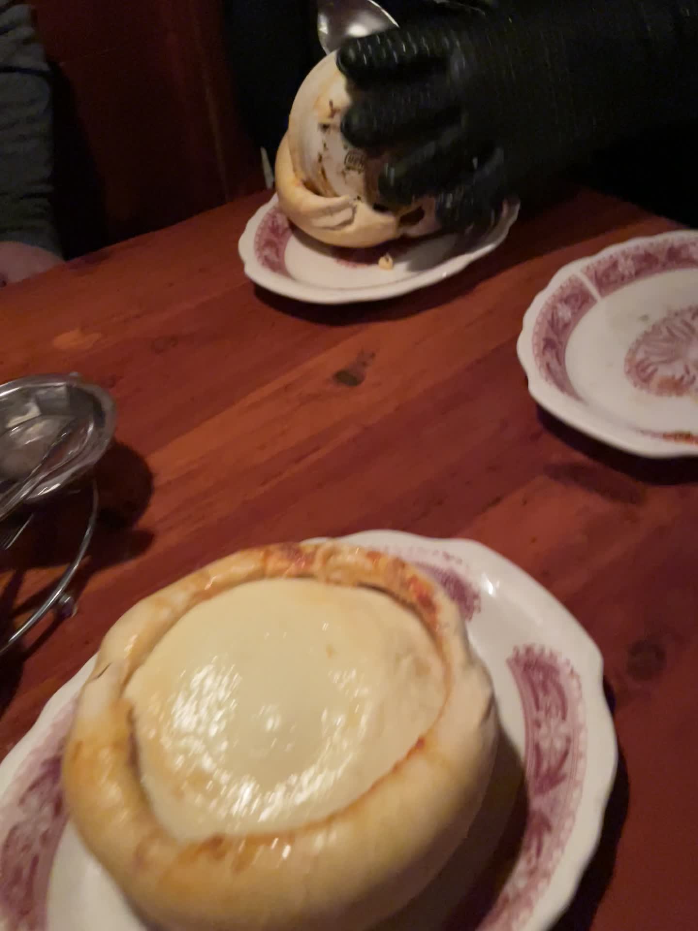 Video review of Chicago Pizza and Oven Grinder Co.