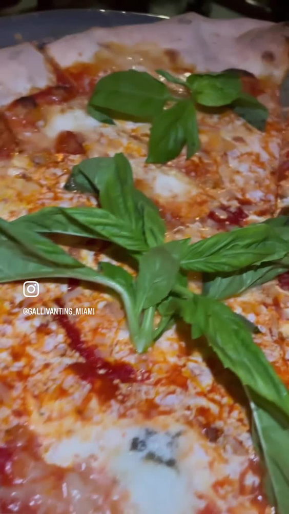 Lucali
