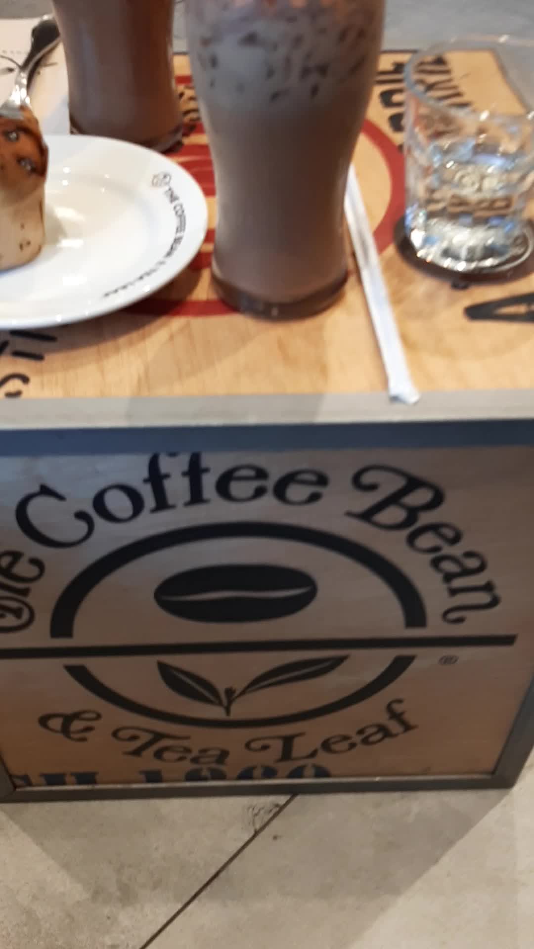 The Coffee Bean & Tea Leaf