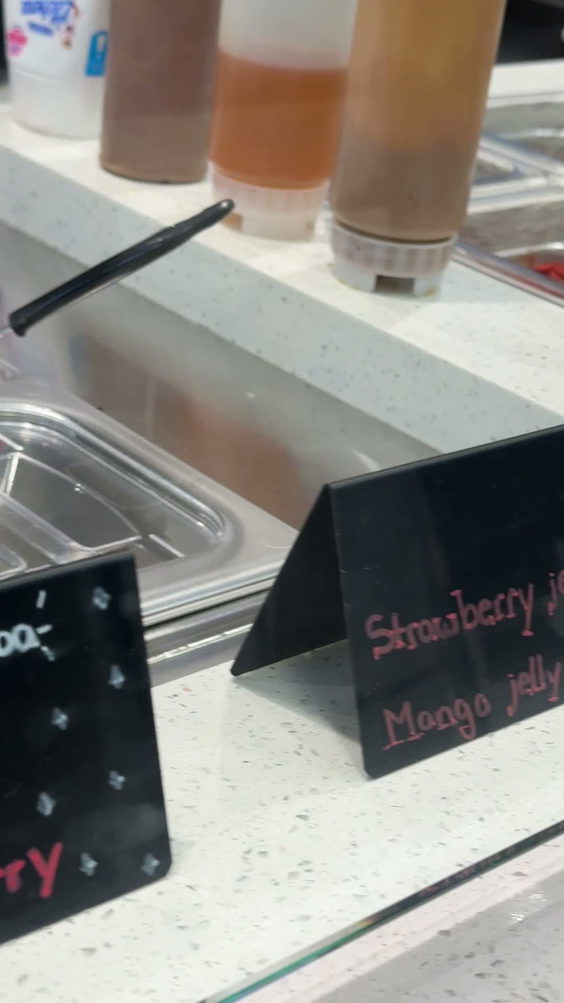 Berry & Boba