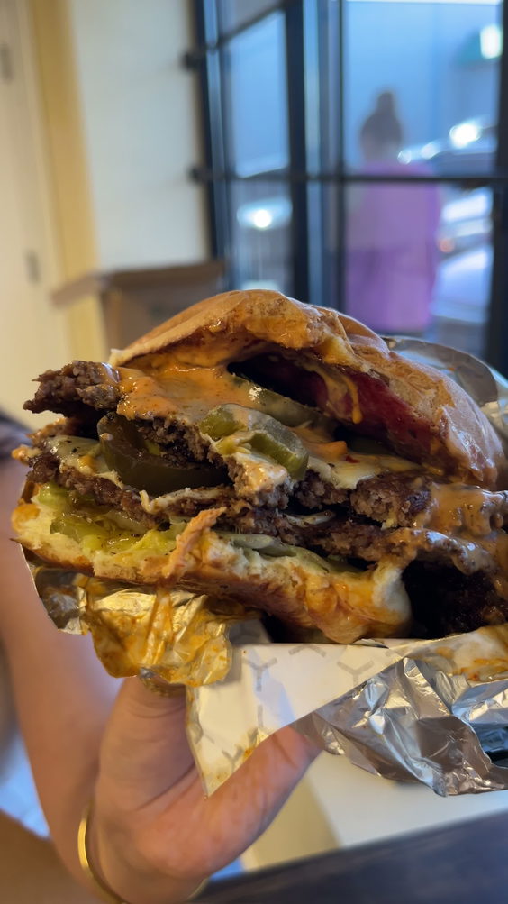 Daddy’s Den Burger Co