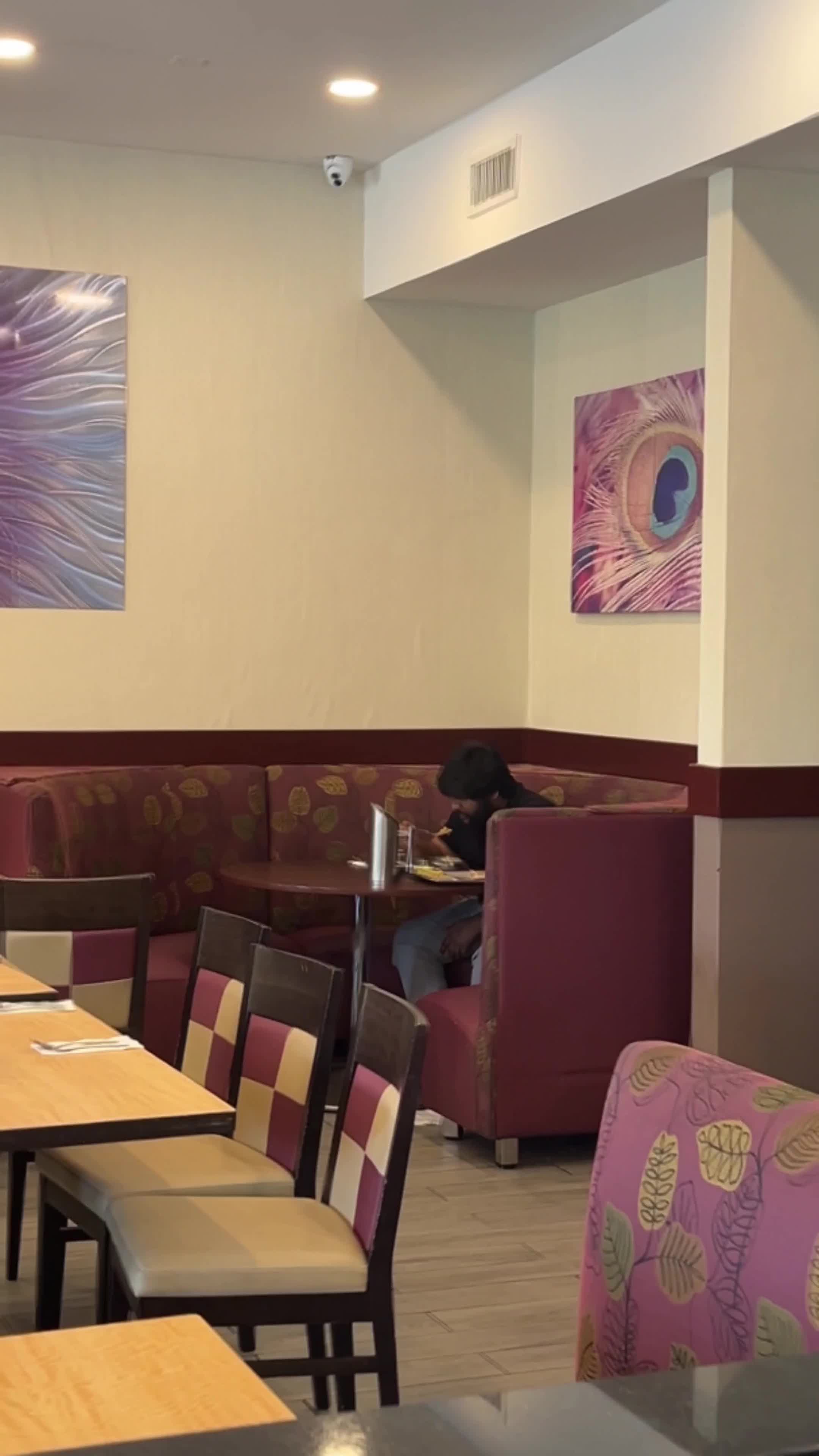 Video review of Saravanaa Bhavan