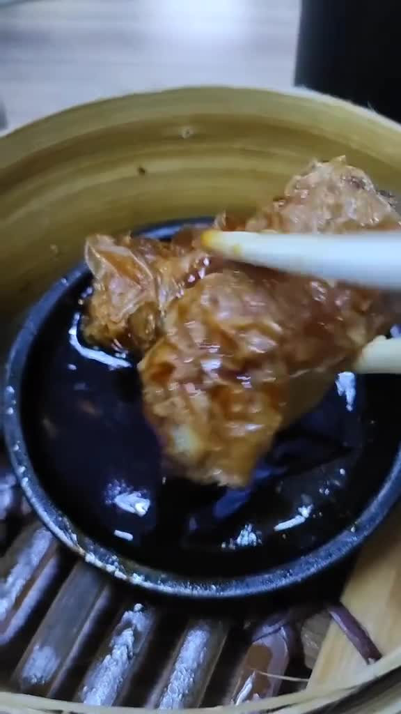 Video review of Wai Ying Fastfood (嶸嶸小食館)
