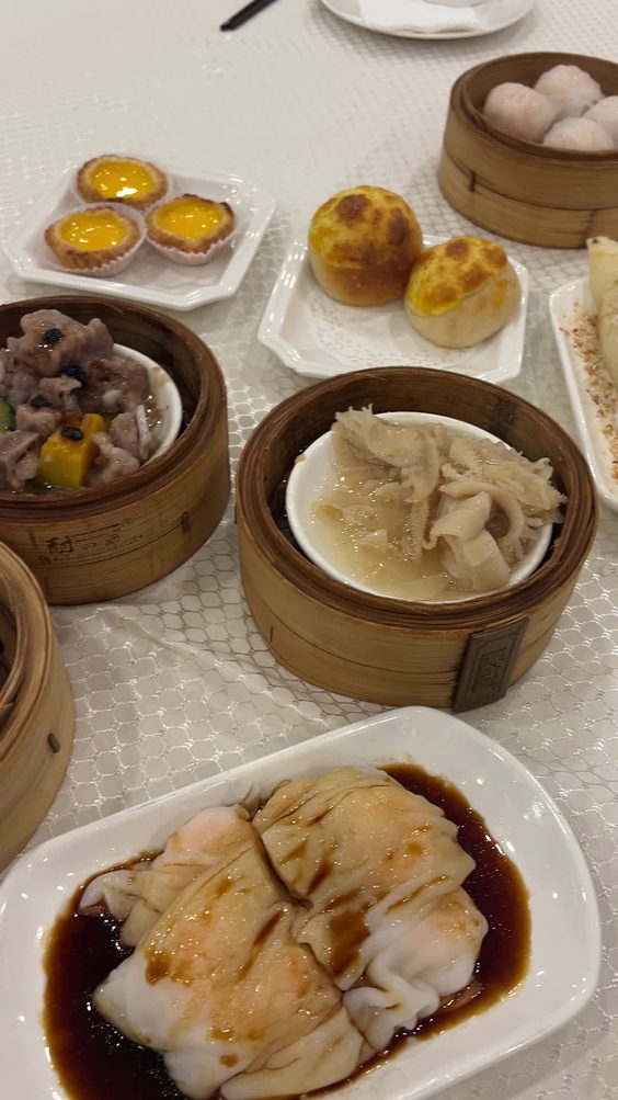 East Manor Buffet & Restaurant