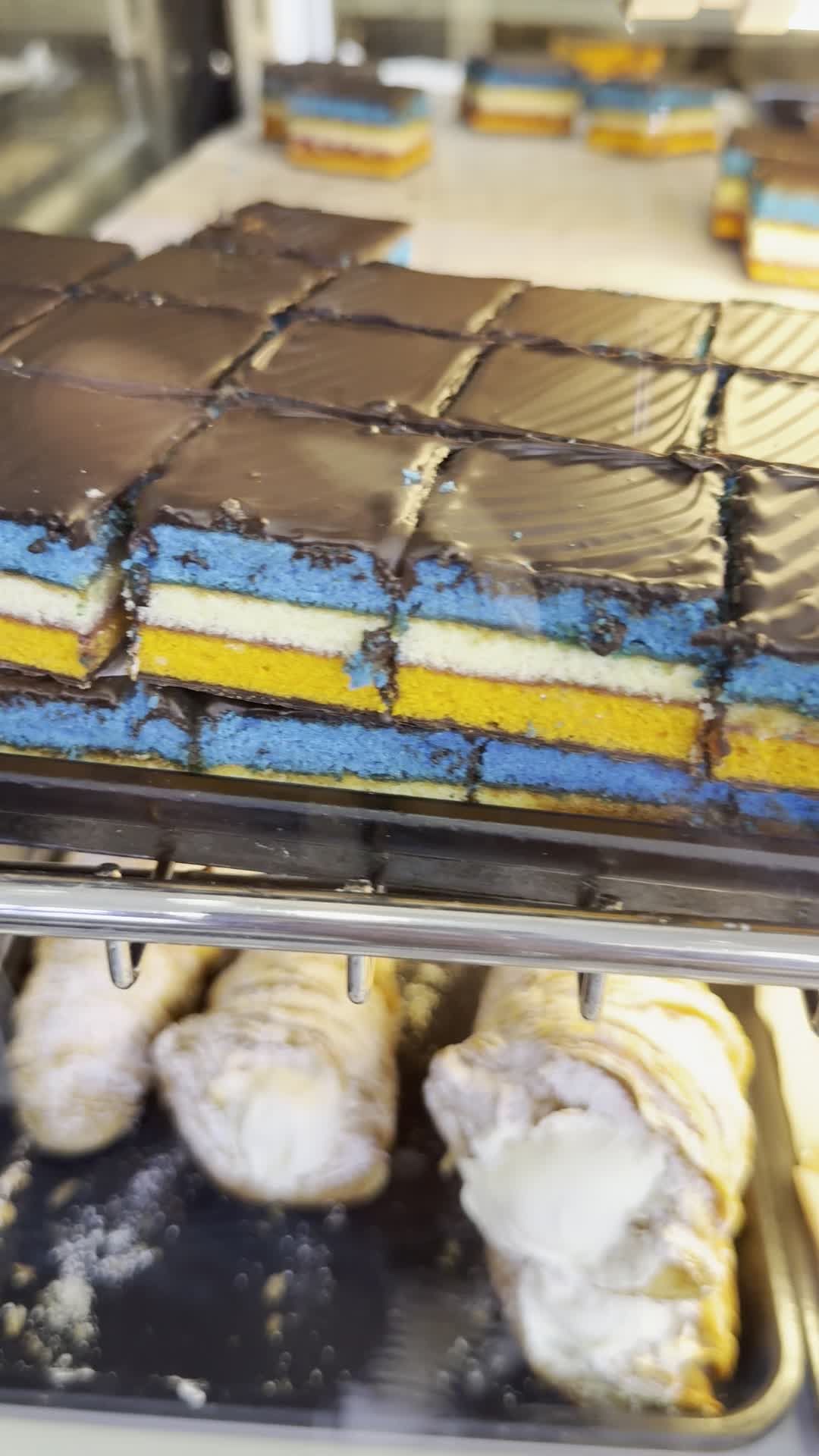 Video review of Fortunato Brothers