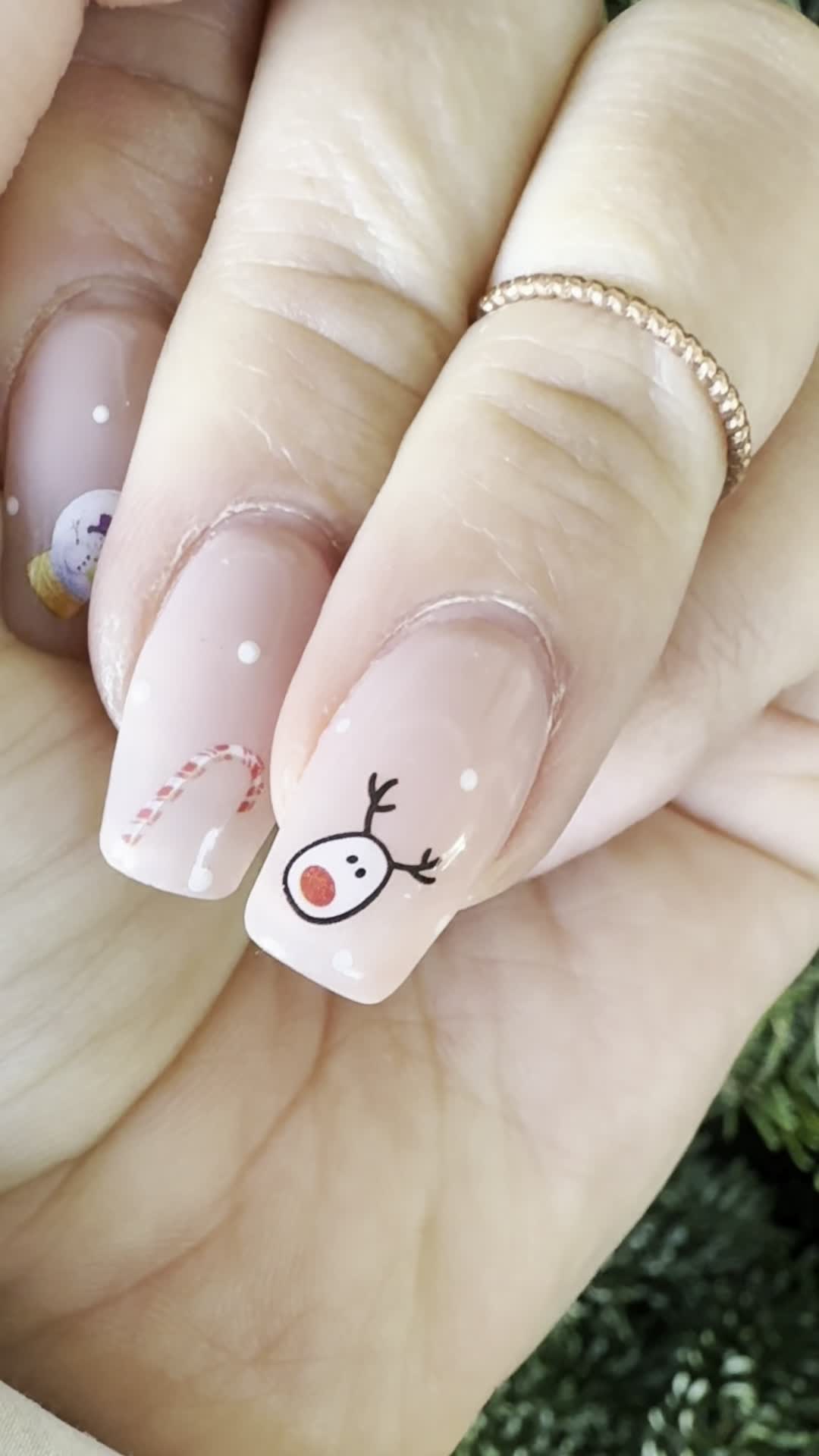 Nails Done by Vee