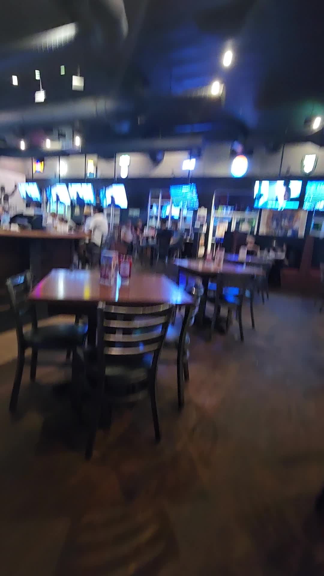 Video review of Taco Mac Mall of Georgia