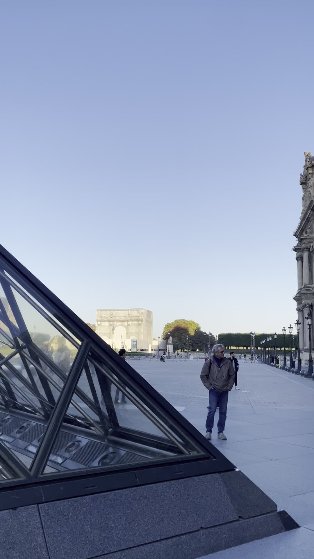 Video review of Louvre Museum (Musée du Louvre)