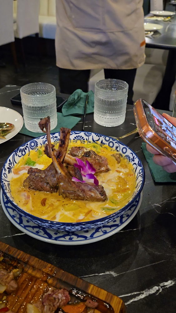 Savoey Thai eatery 