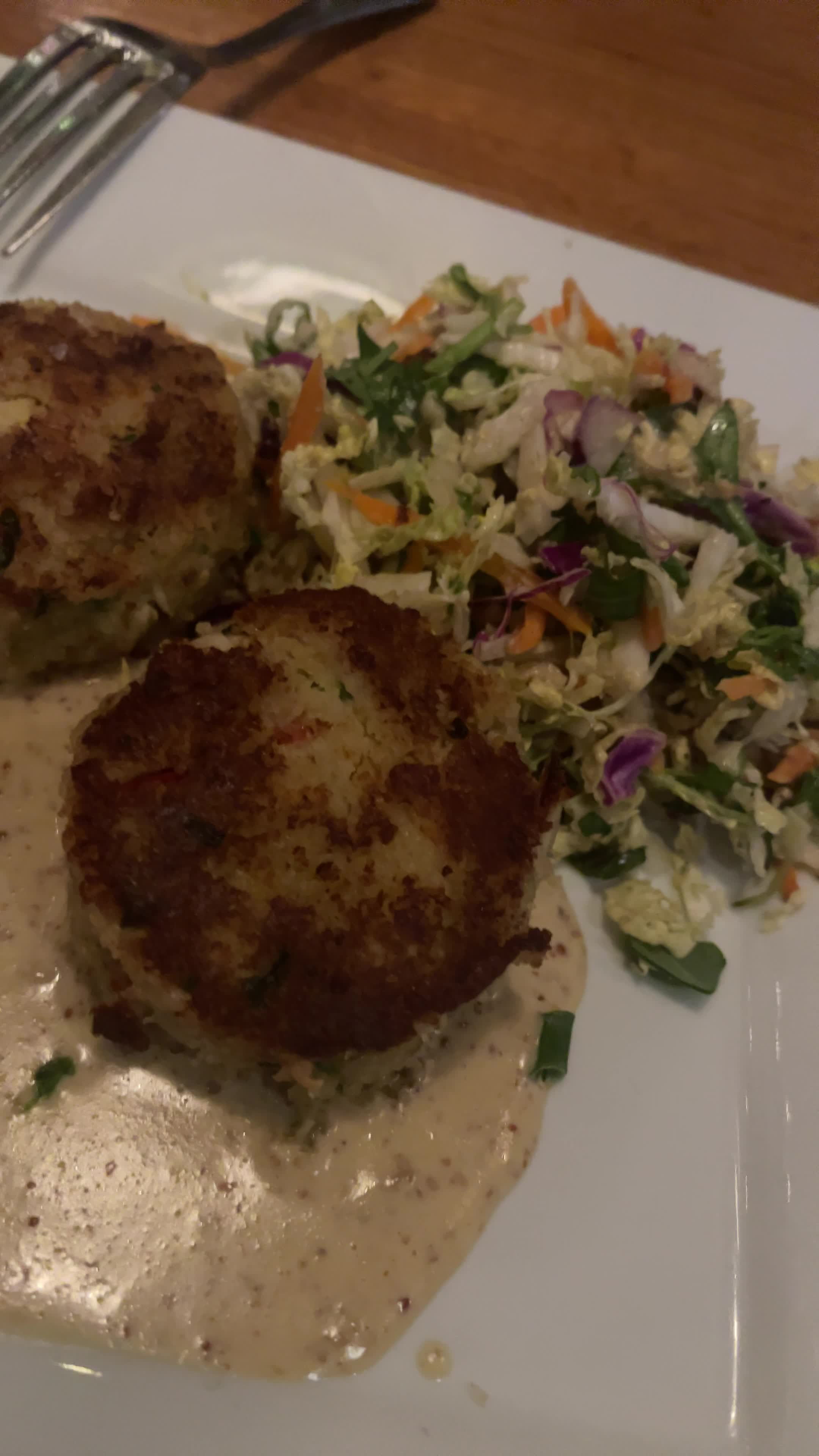 Video review of Chamberlain's Steak & Fish