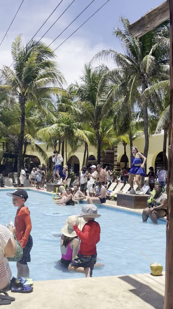 Señor Frog's Costa Maya