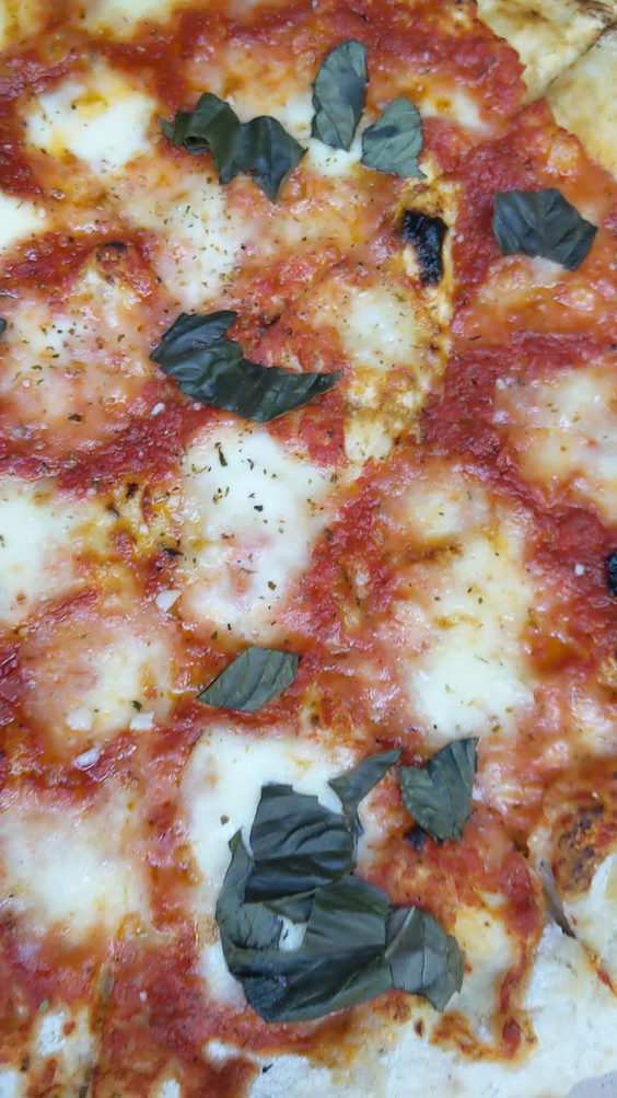 La Ruota Pizzeria Kitsilano