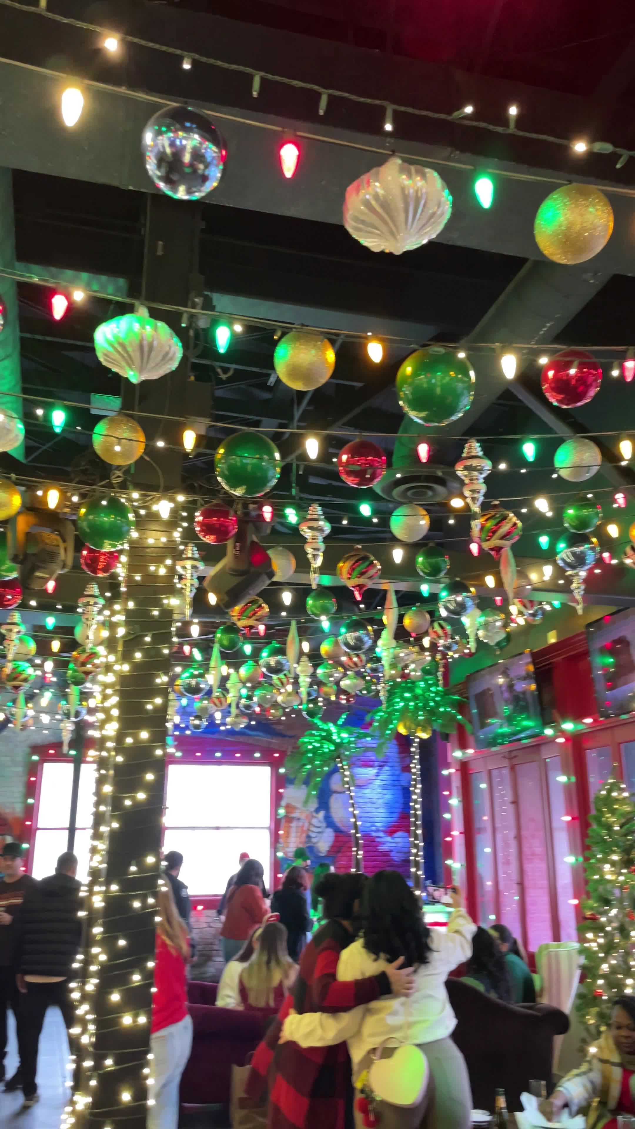 Xmas bar pop-up 4th&g