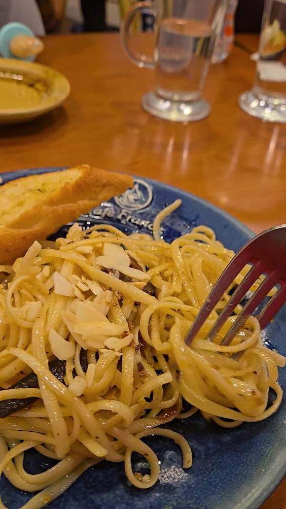 Cafe France - The Medical City