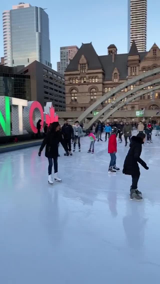 Video review of Nathan Phillips Square