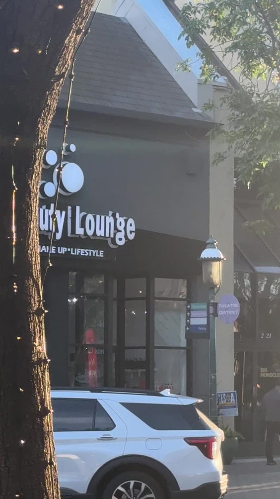 The Beauty Lounge