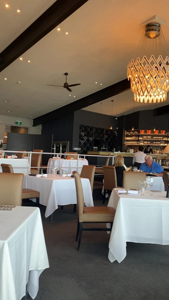 Sails Restaurant