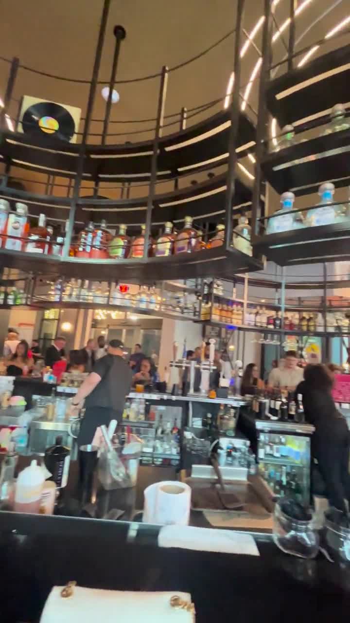 Moxy Downtown