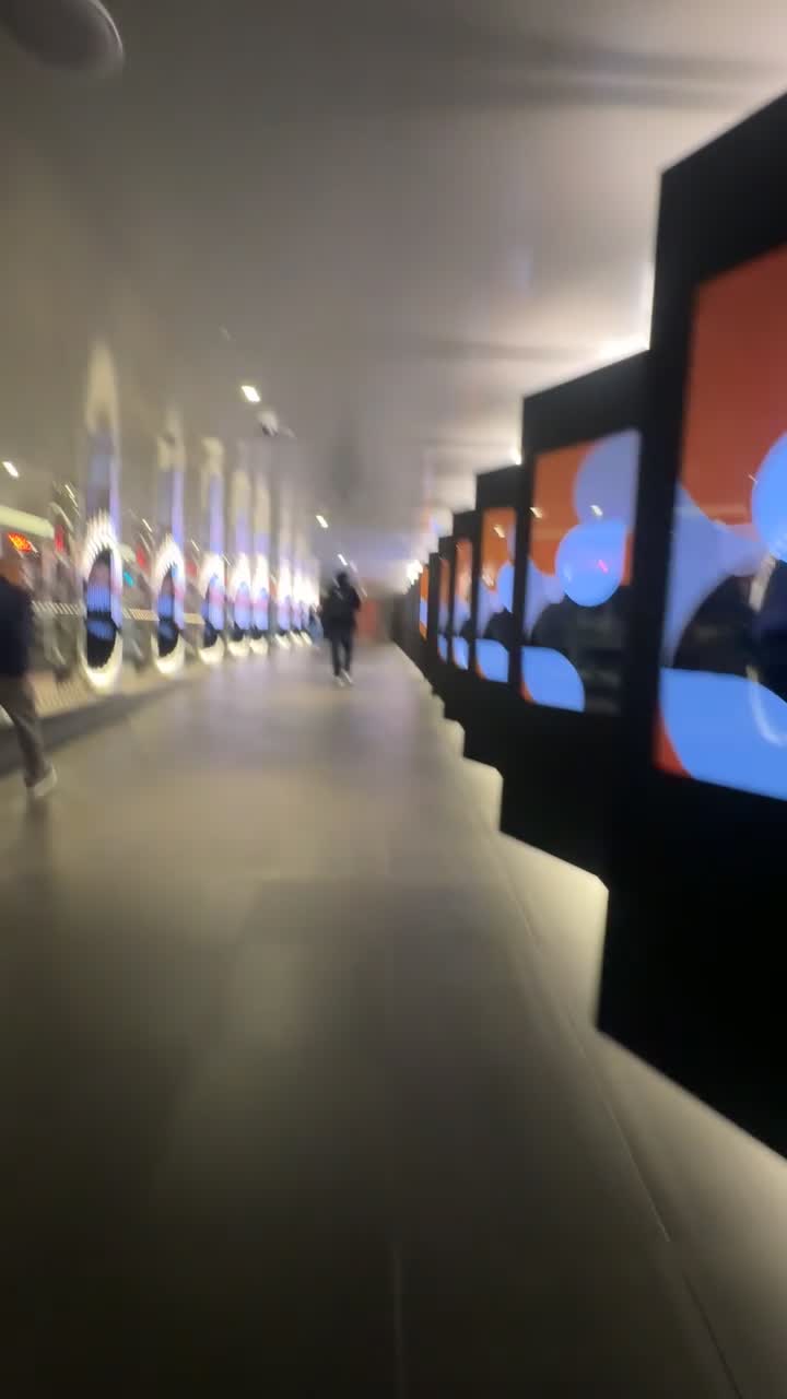 Video review of Place des Arts