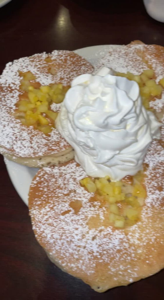 Eggs 'n Things Ala Moana
