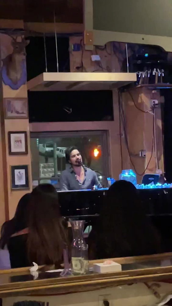 Darwin's Pub