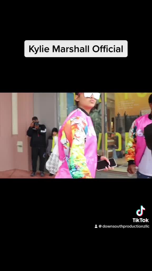 Kylie Marshall-Official