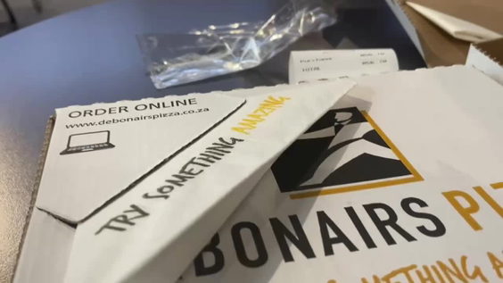 Debonairs Pizza