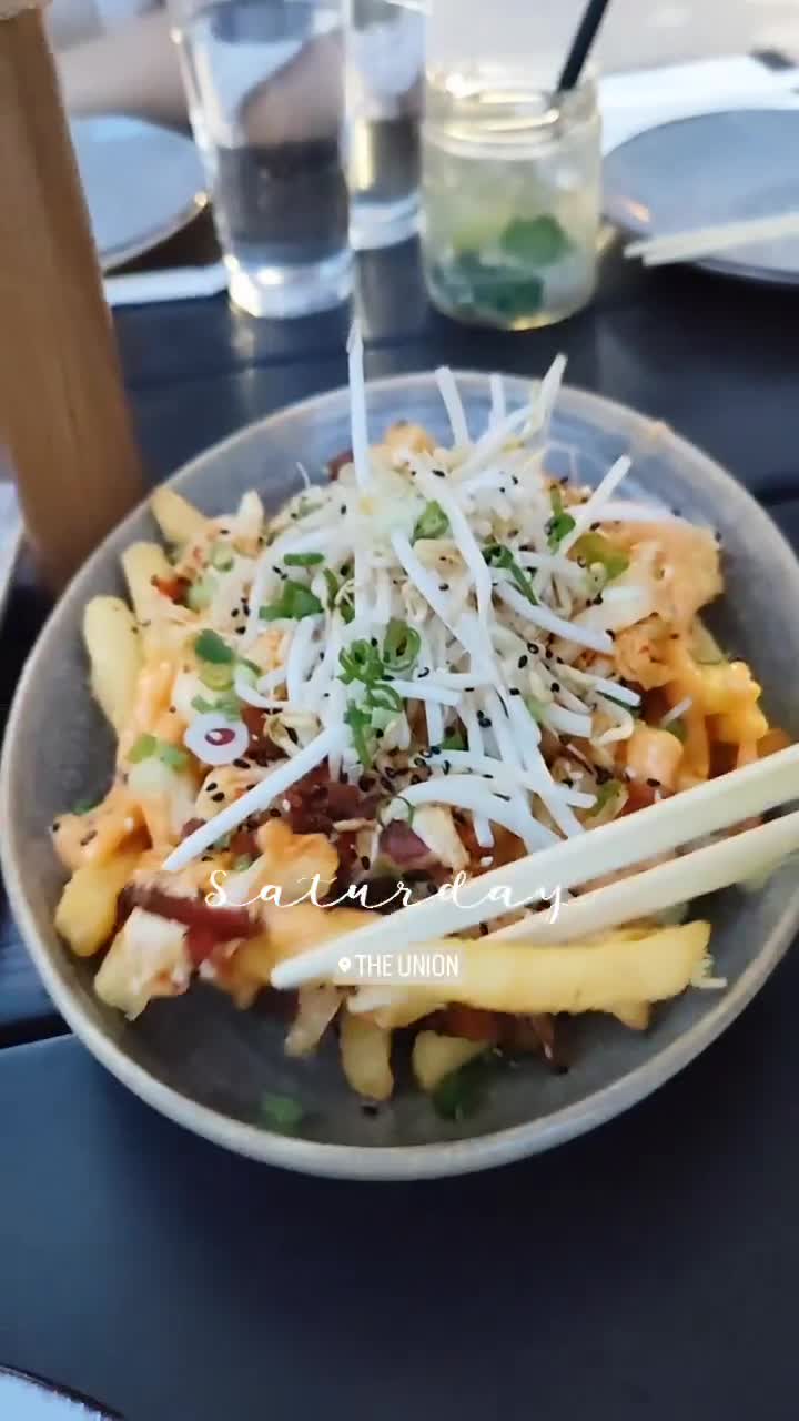 Video review of The Union