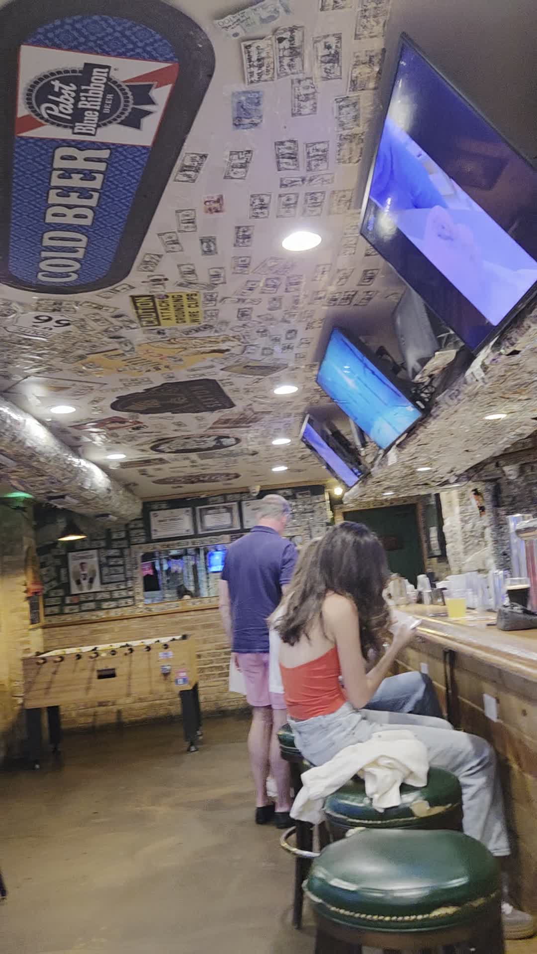 Video review of Streeter's Tavern