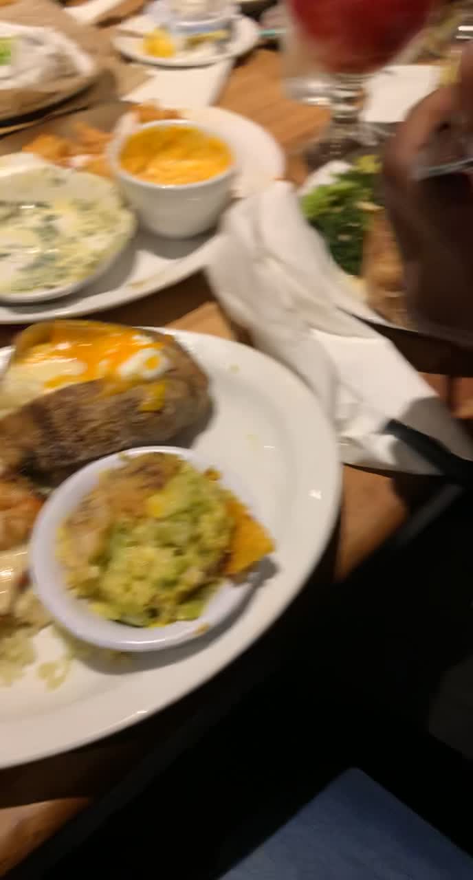 Cheddar's Scratch Kitchen