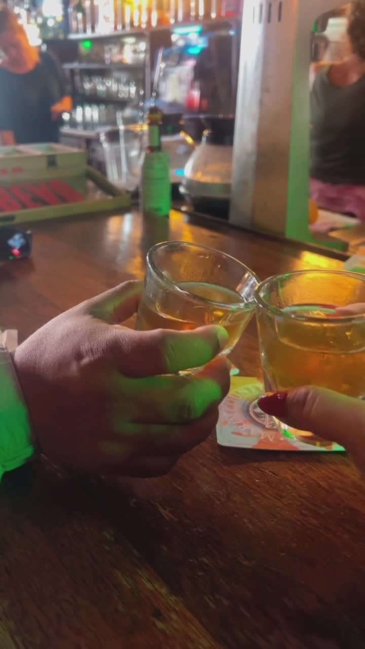 Video review of No Name Bar