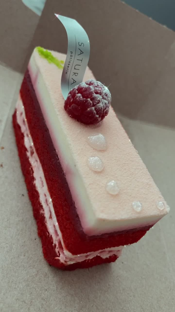 Satura Cakes
