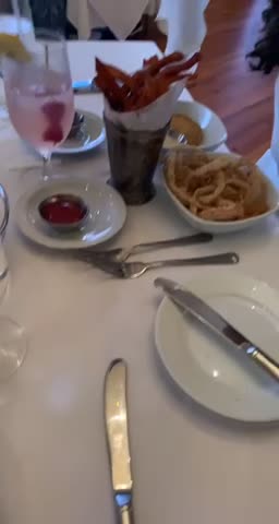 Video review of The Olde Pink House