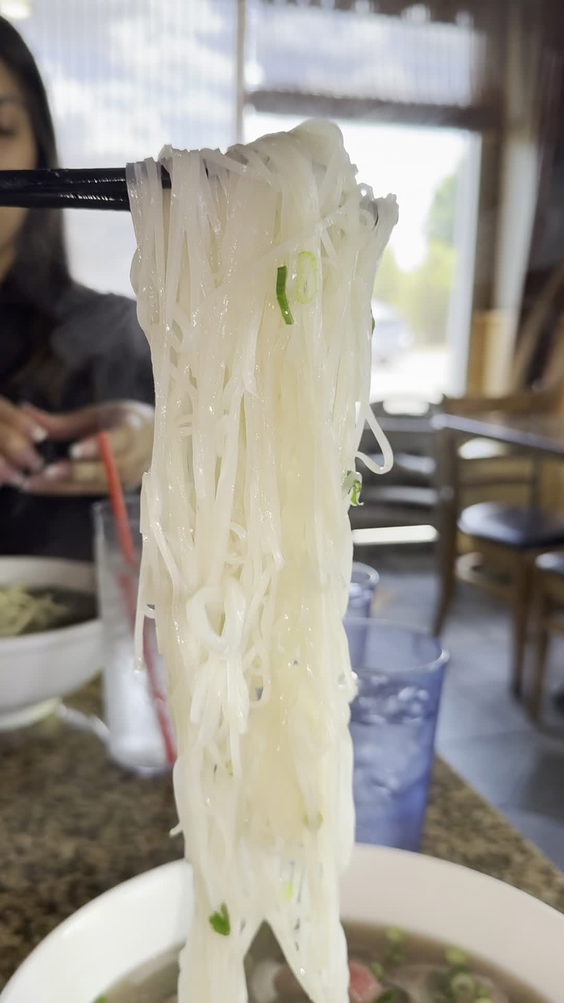 Pho Hung on 82nd
