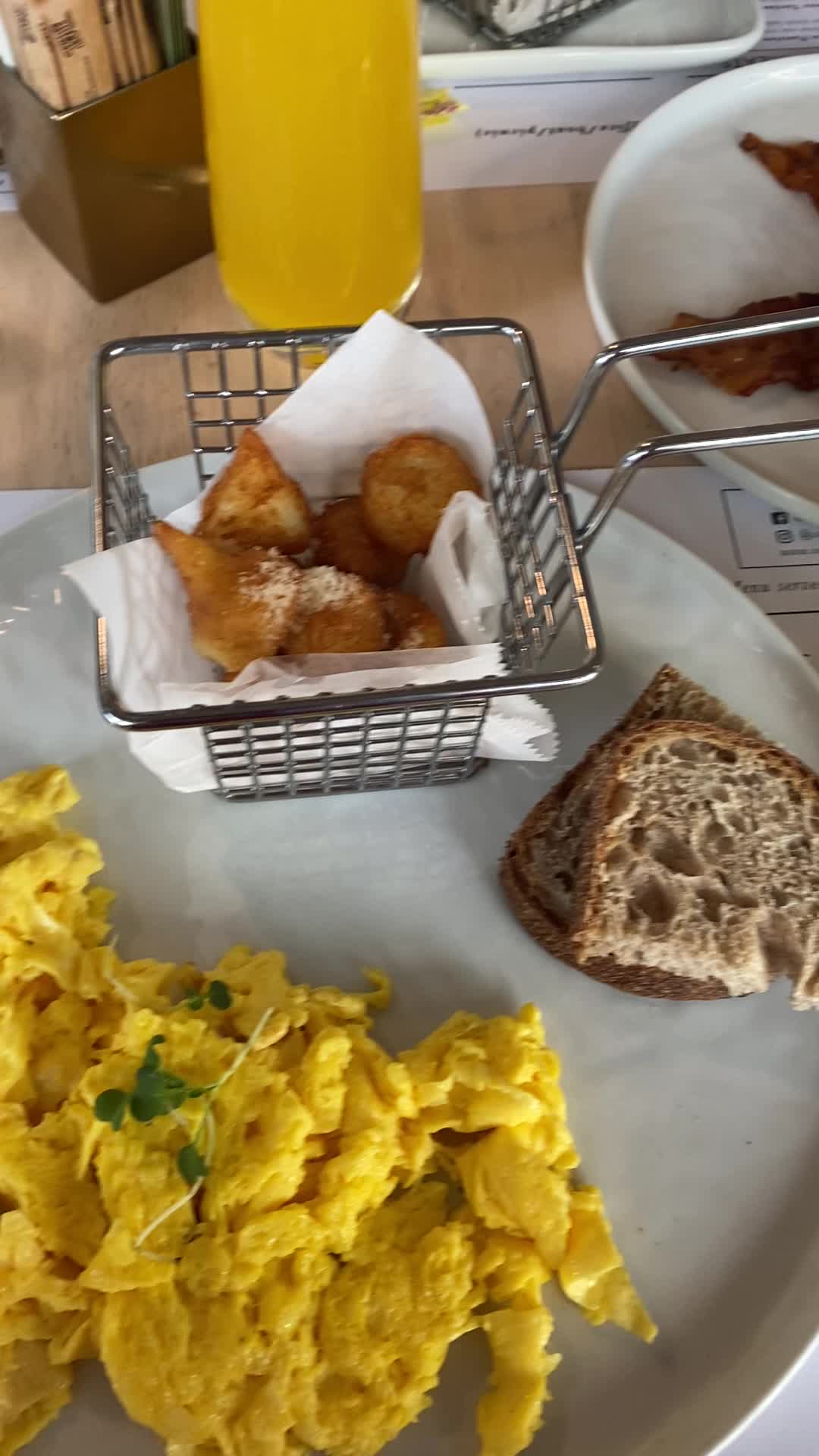 Video review of Cecile Bakery + Cafe