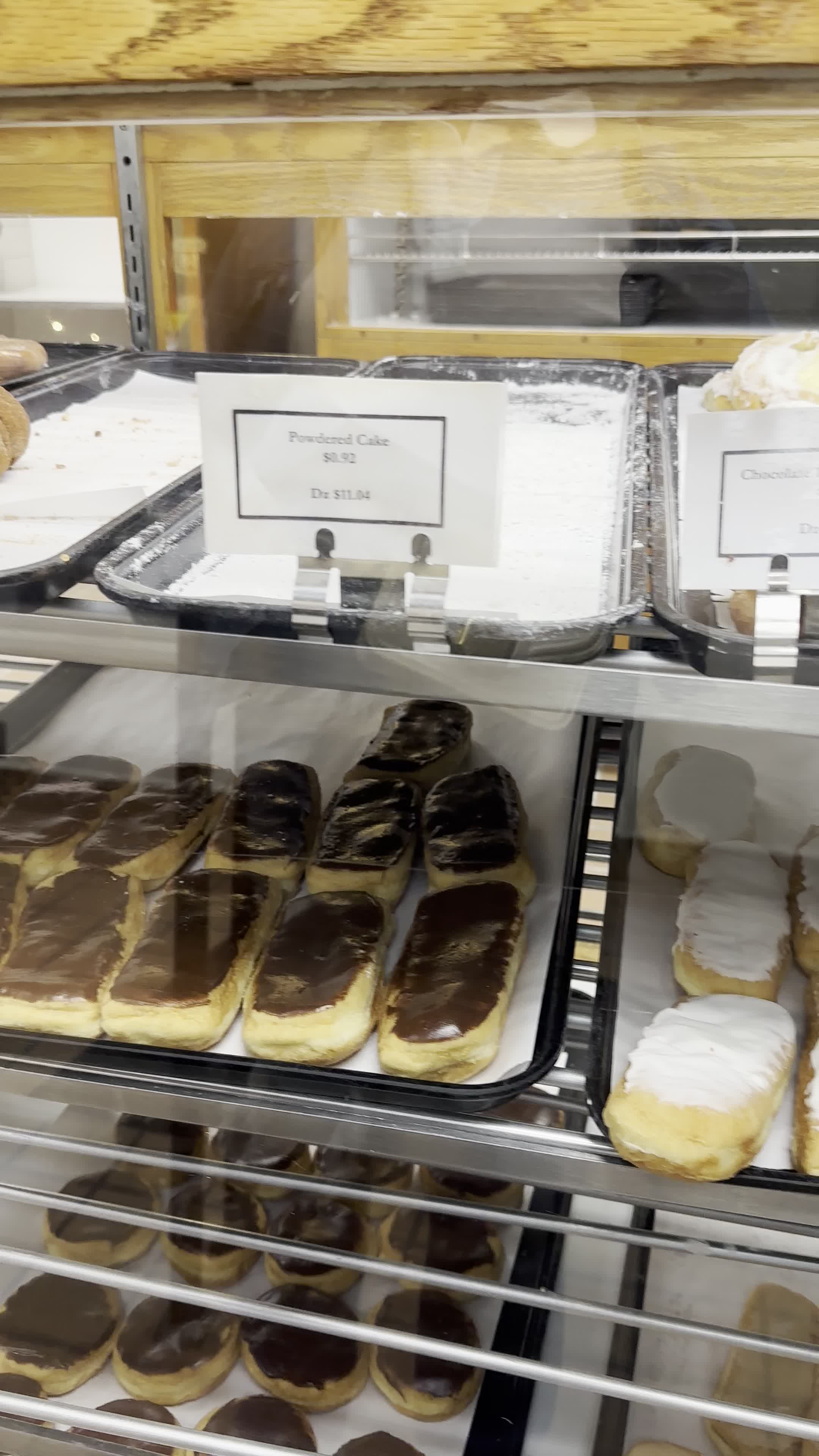 Long's Bakery