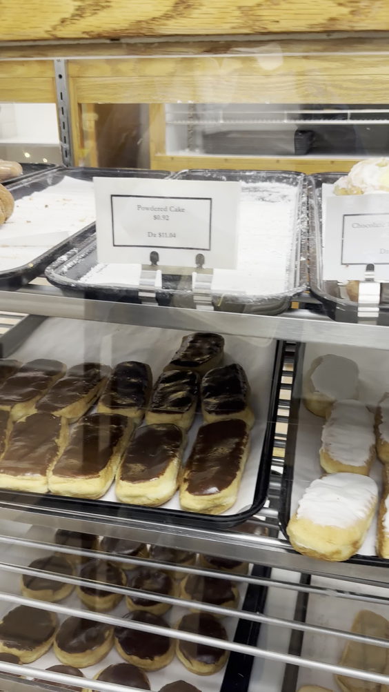 Long's Bakery