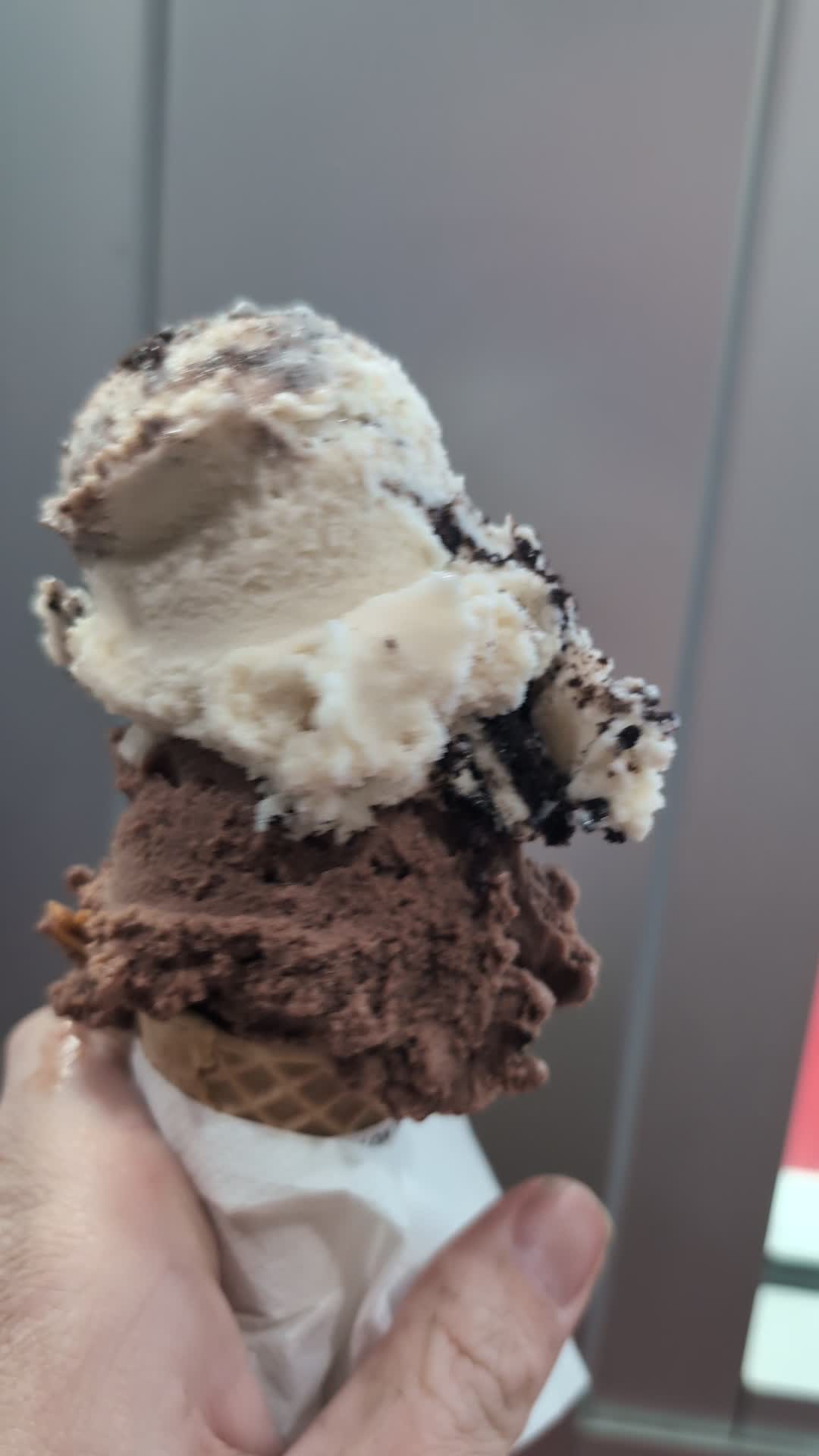 Video review of Bruster's Real Ice Cream