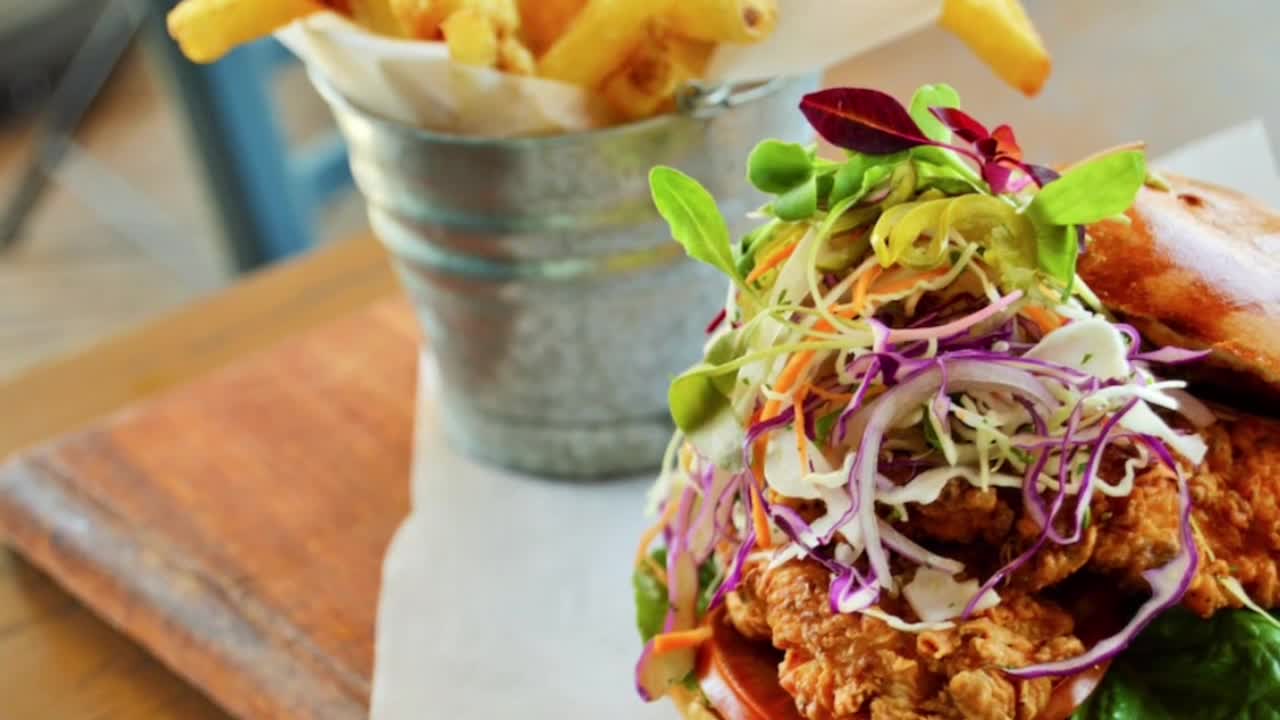 Video review of Social on Main