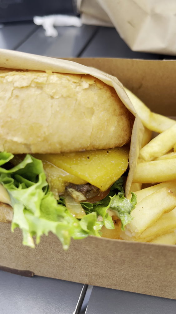 Burger & Cream